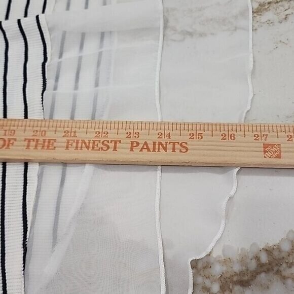 Cha cha vente lightweight 3/4 sleeve top with sheer hem, Medium - Picture 5 of 5